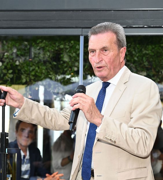 Fünf Fragen an Günther Oettinger, Co-Chairman für den German-UAE Business Council